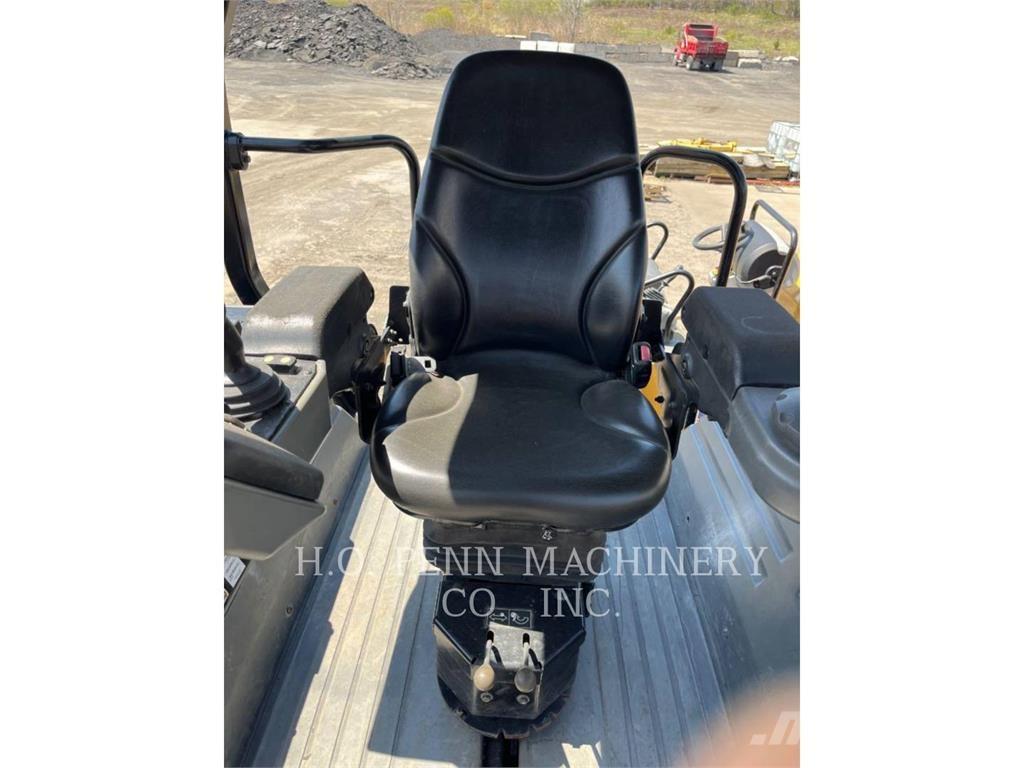 CAT CB13 Tandemwalzen