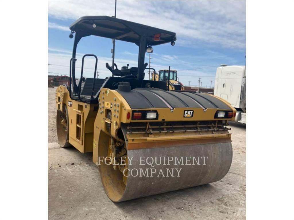 CAT CB13-01 Erdbauwalzen