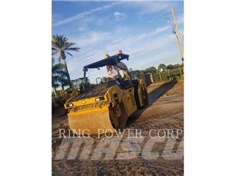 CAT CB13 OSC Tandemwalzen