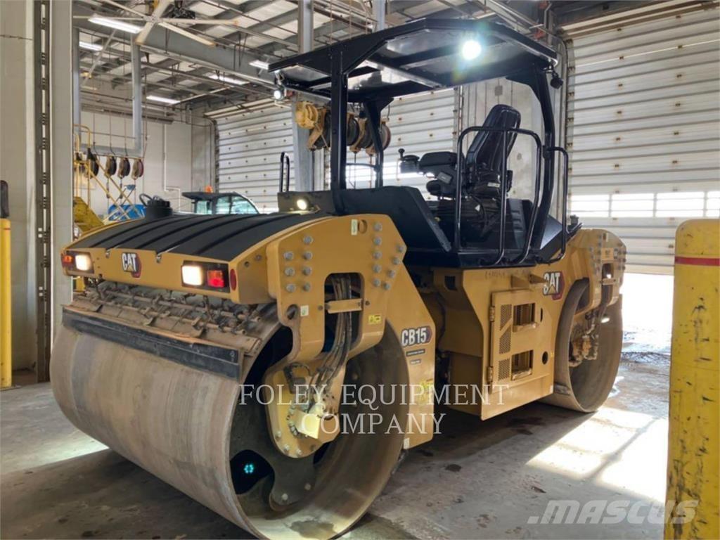 CAT CB15 Erdbauwalzen