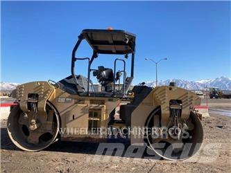 CAT CB15 Tandemwalzen