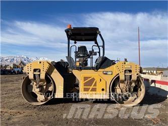 CAT CB15 Tandemwalzen