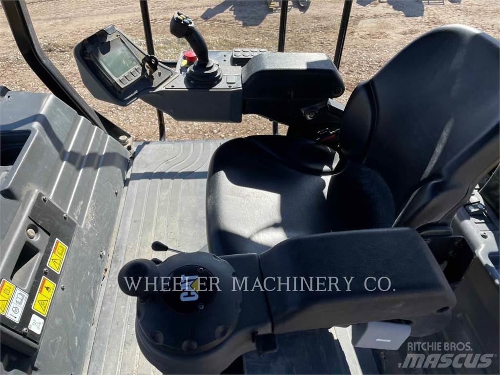 CAT CB15 Tandemwalzen