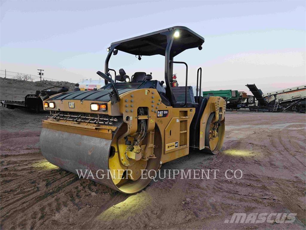 CAT CB16 Strassenfertiger