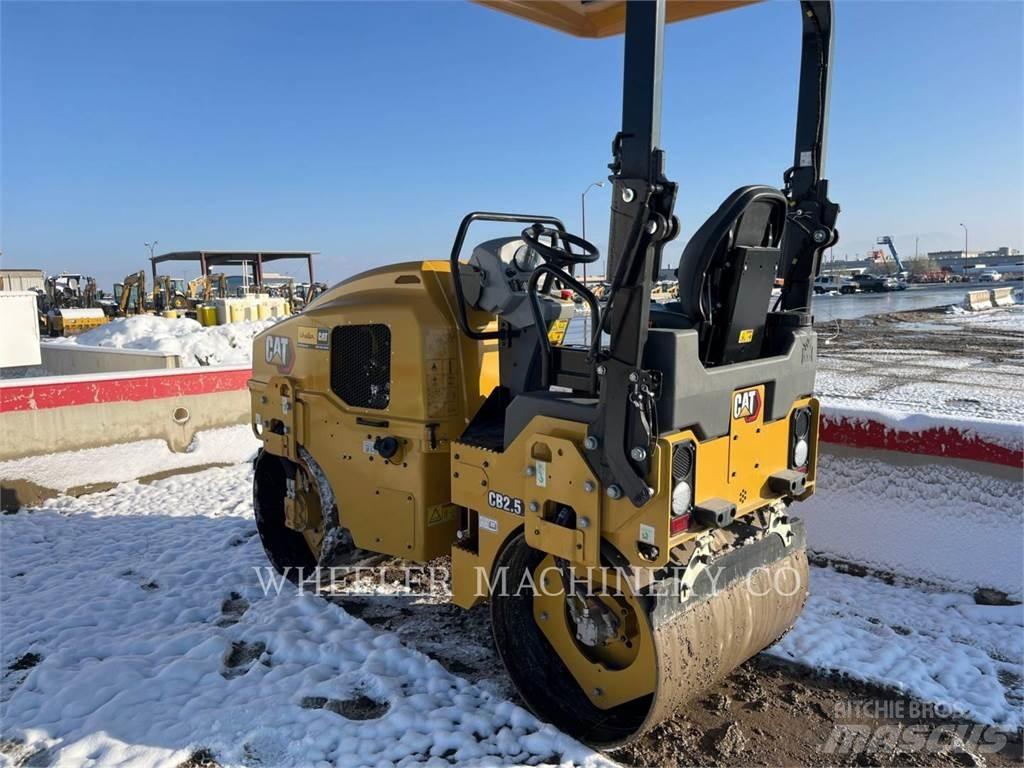CAT CB2.5 Tandemwalzen