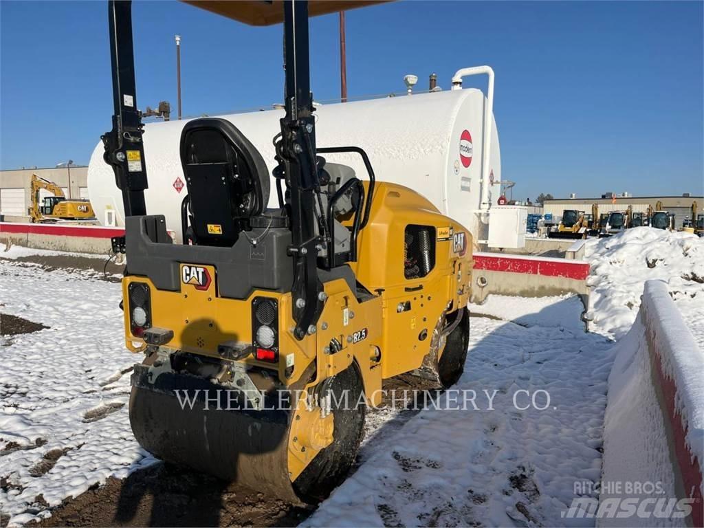 CAT CB2.5 Tandemwalzen