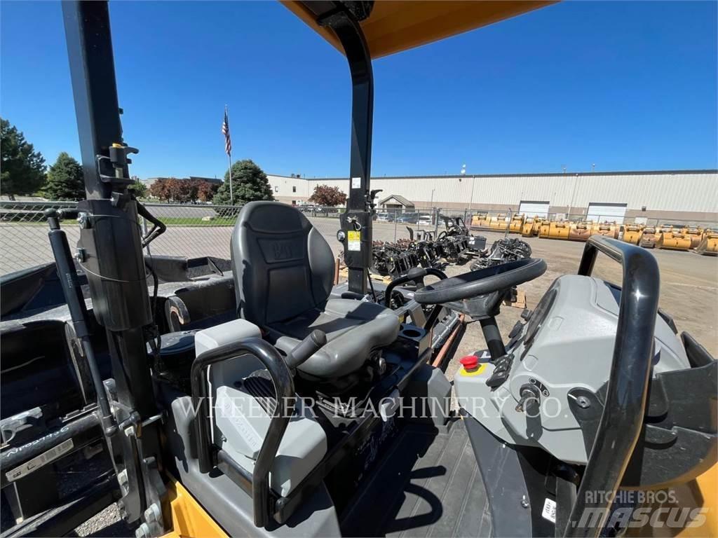 CAT CB2.5 Tandemwalzen
