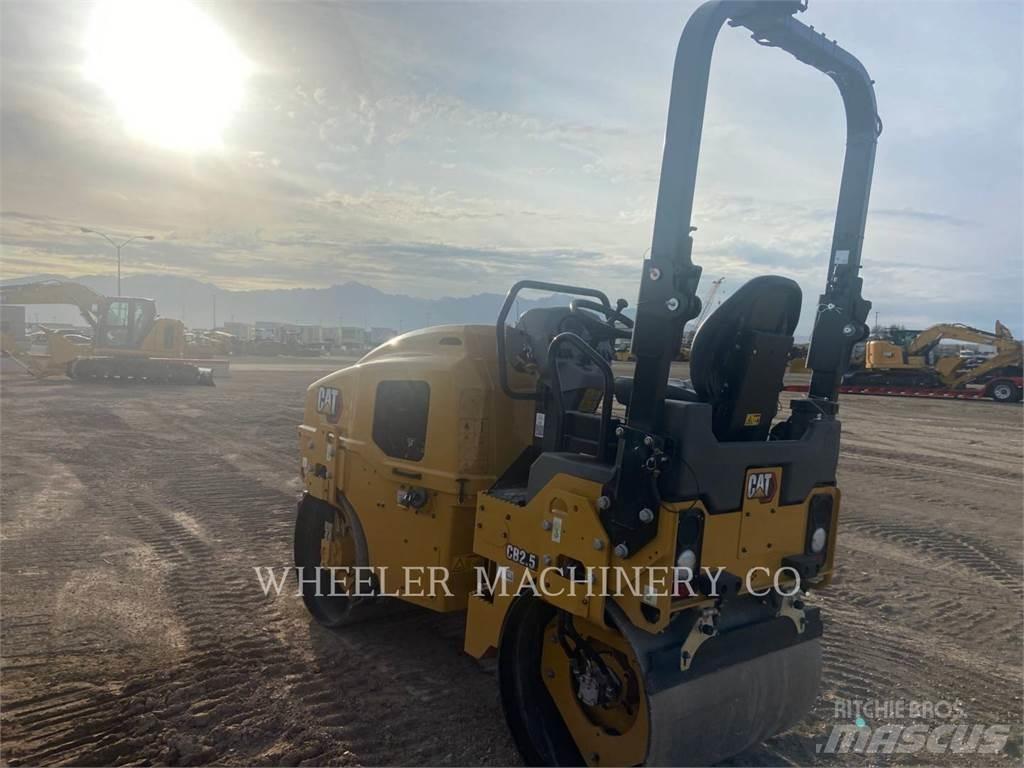 CAT CB2.5 Tandemwalzen