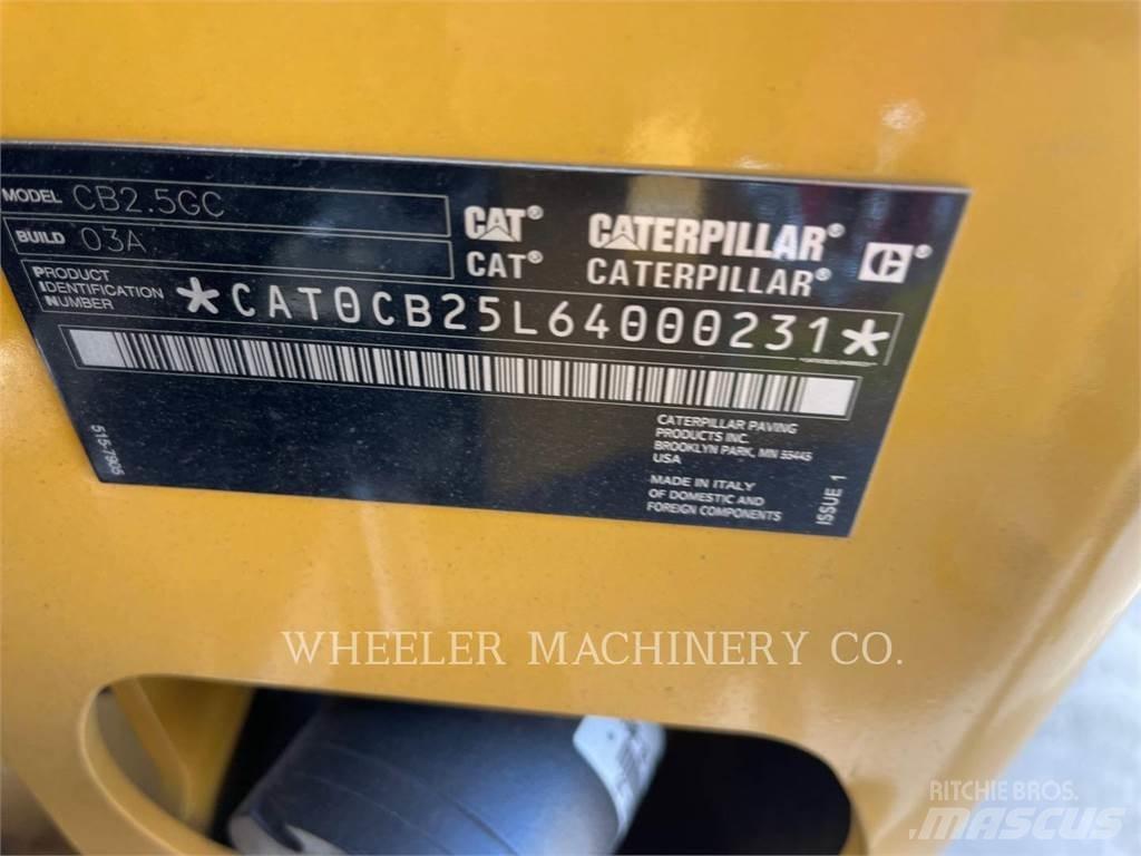 CAT CB2.5 GC Tandemwalzen