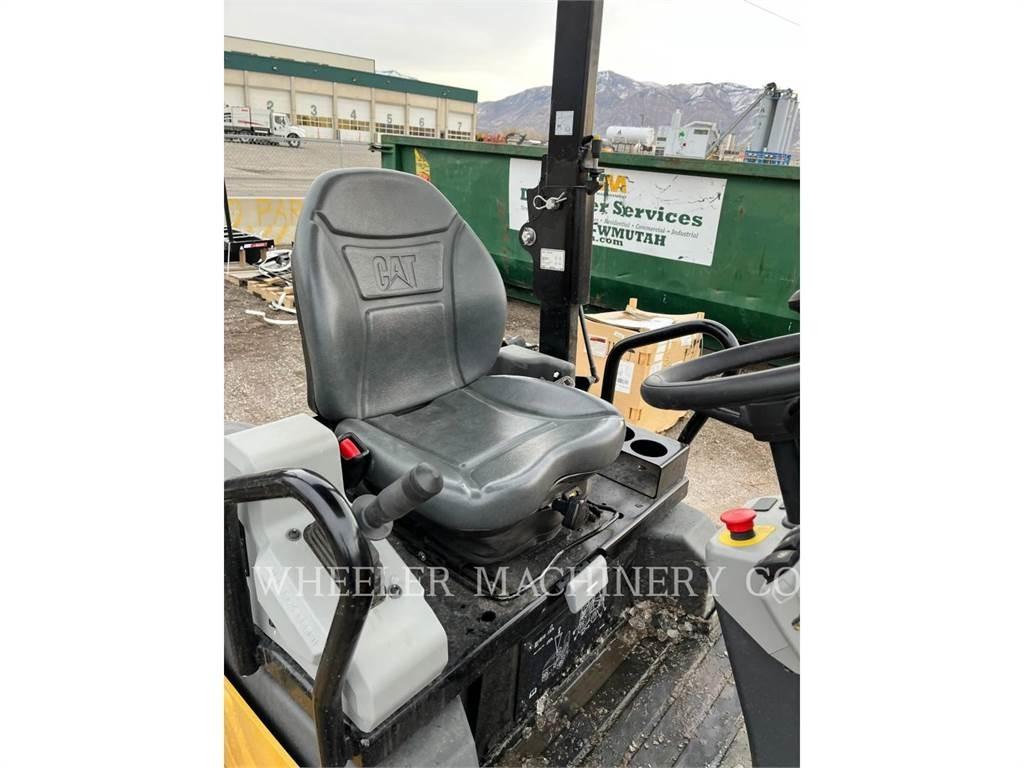 CAT CB2.7 GC Tandemwalzen