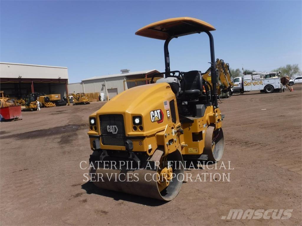 CAT CB2.703 Tandemwalzen