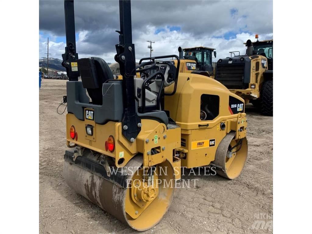 CAT CB24B Tandemwalzen