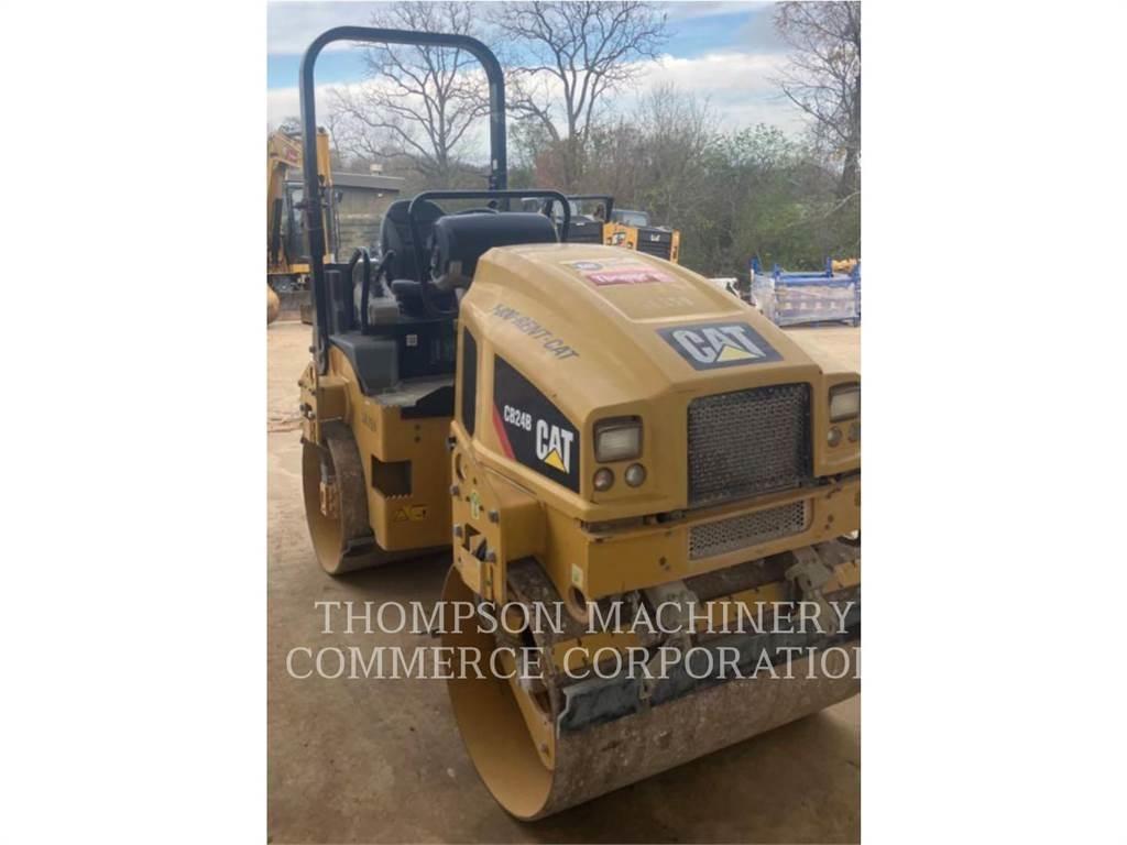 CAT CB24B Erdbauwalzen