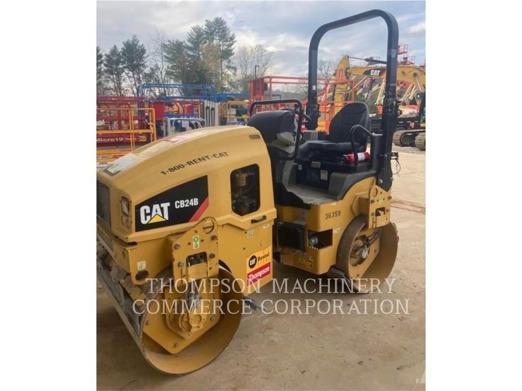 CAT CB24B Erdbauwalzen
