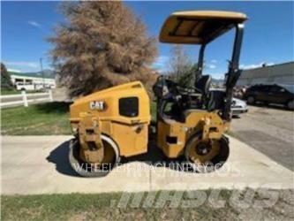 CAT CB4.0 Tandemwalzen