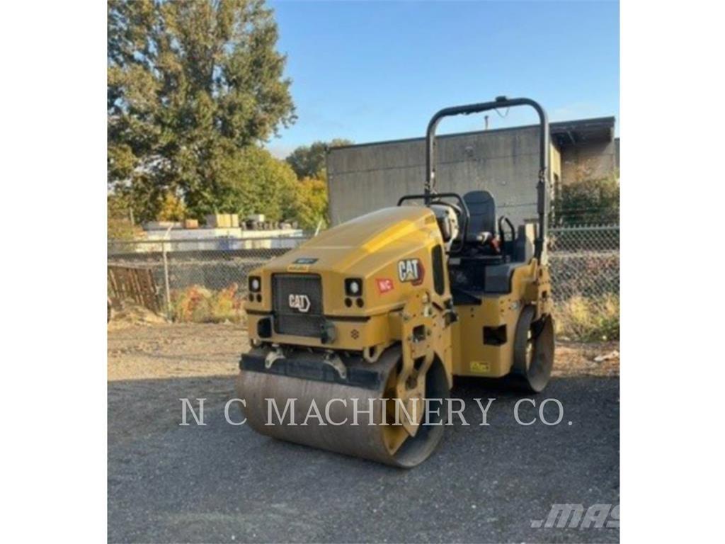 CAT CB4.0 Strassenfertiger