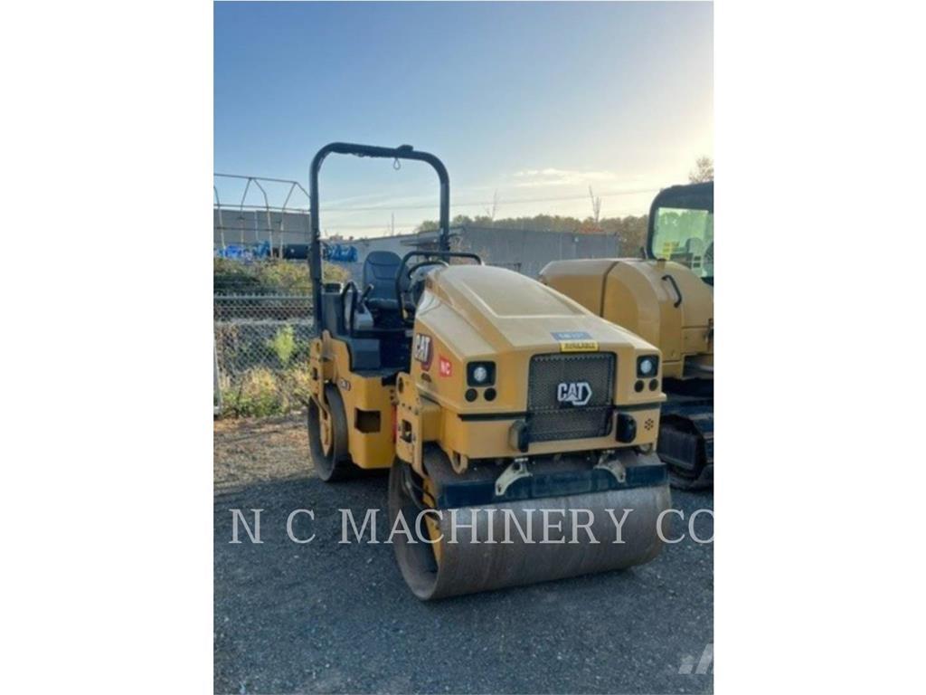 CAT CB4.0 Strassenfertiger