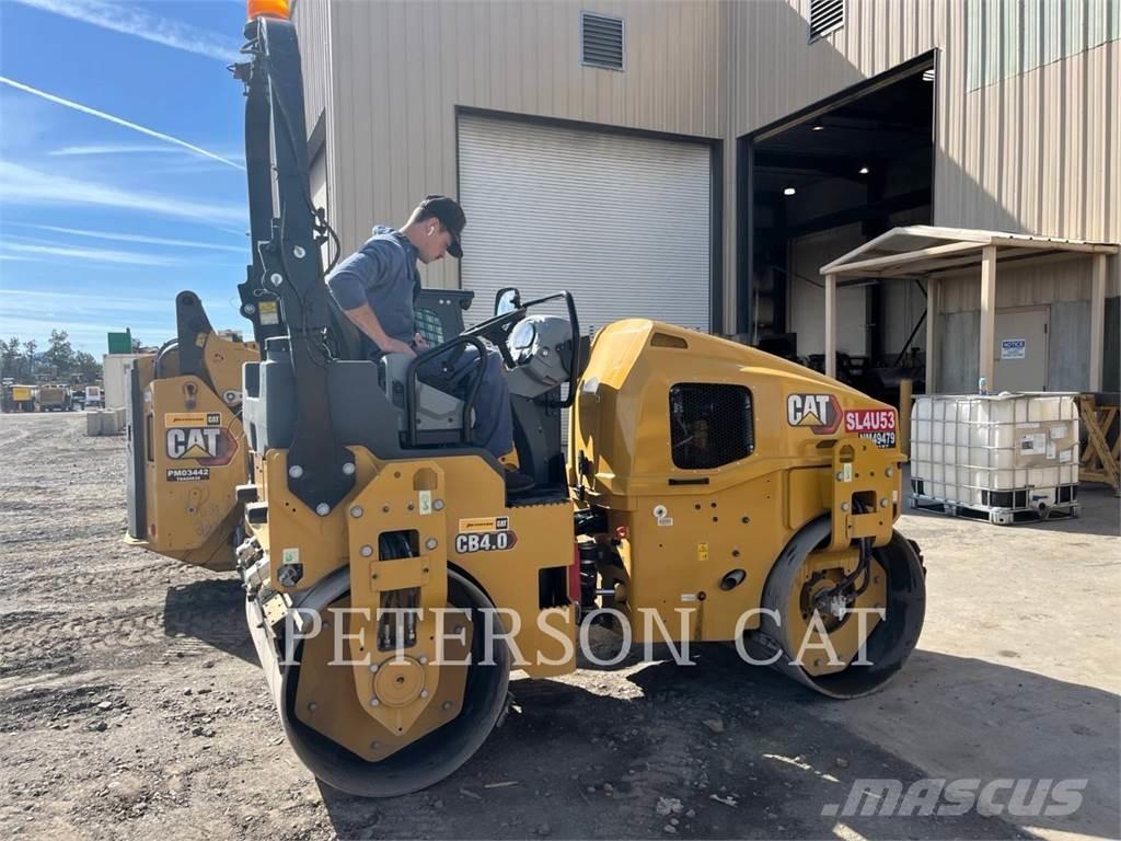 CAT CB4.0 Tandemwalzen