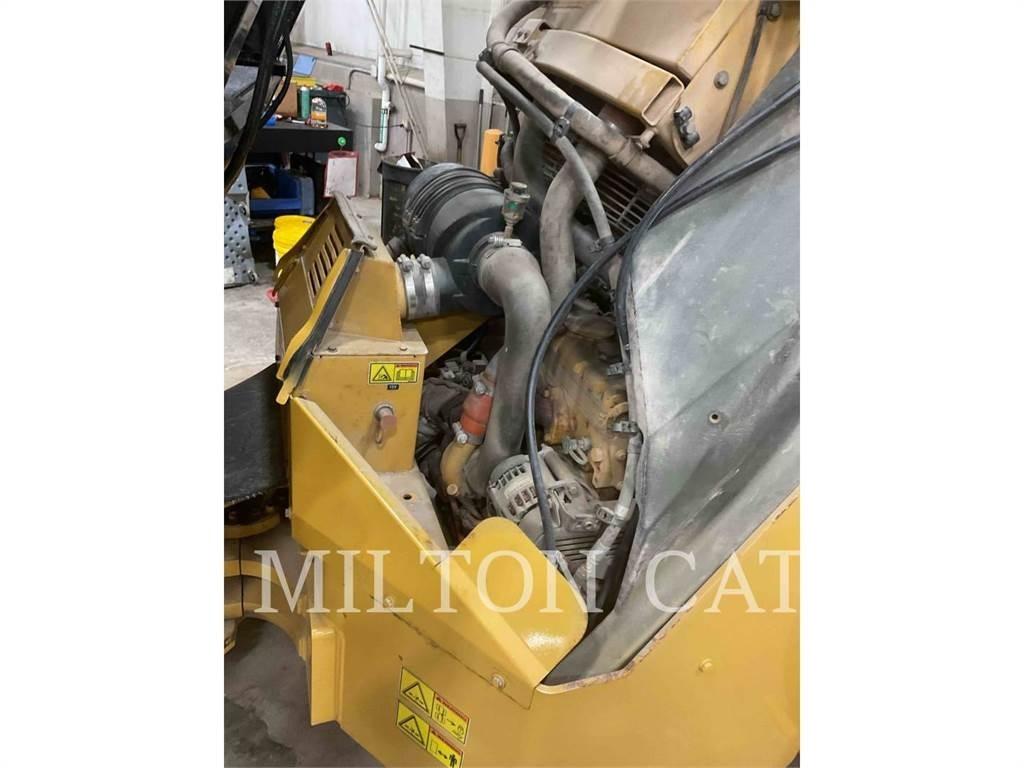 CAT CB54 XW Erdbauwalzen