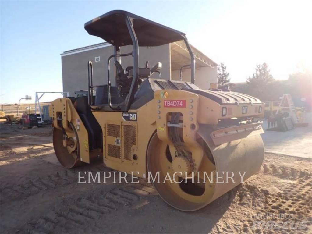 CAT CB54B Tandemwalzen
