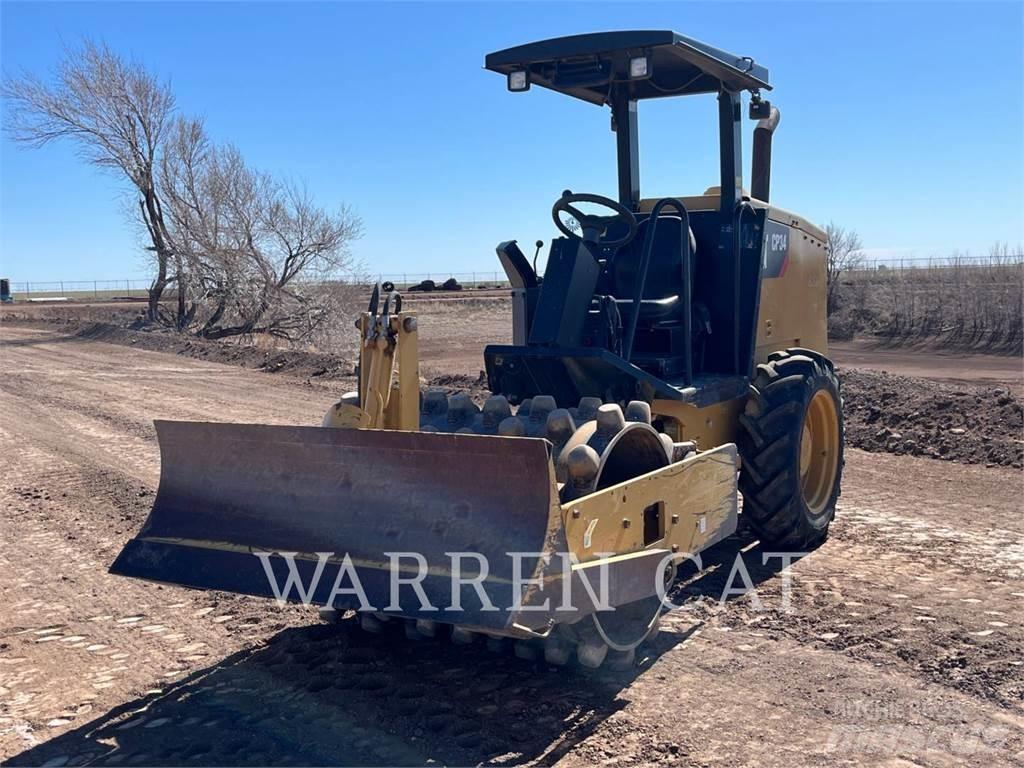 CAT CP34 Strassenfertiger