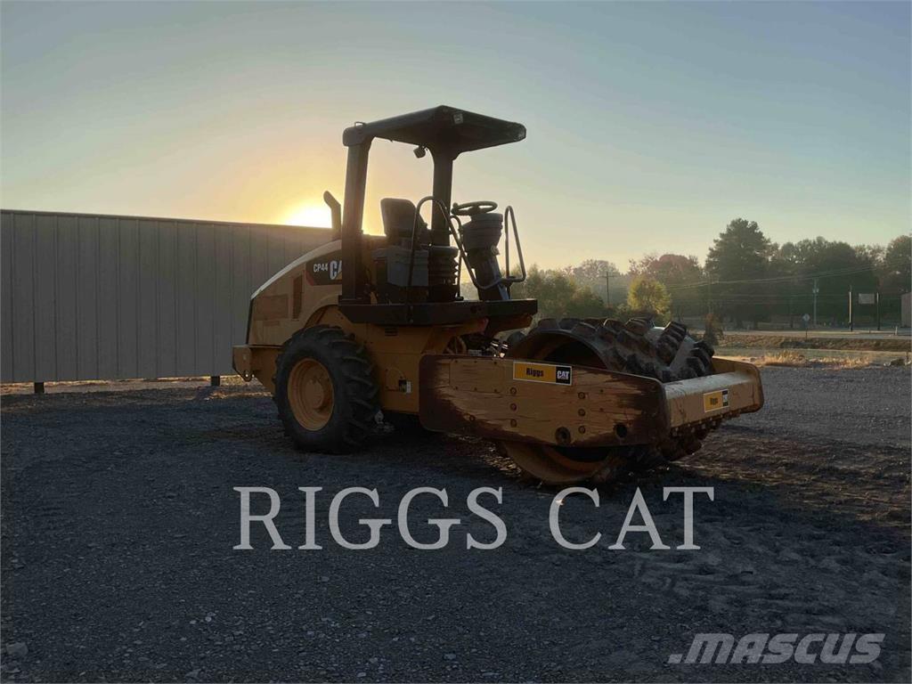 CAT CP44 Erdbauwalzen