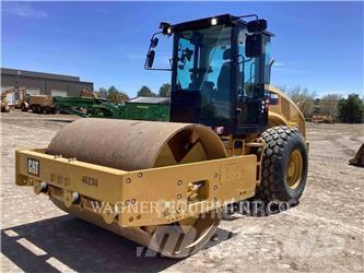 CAT CS56B Erdbauwalzen