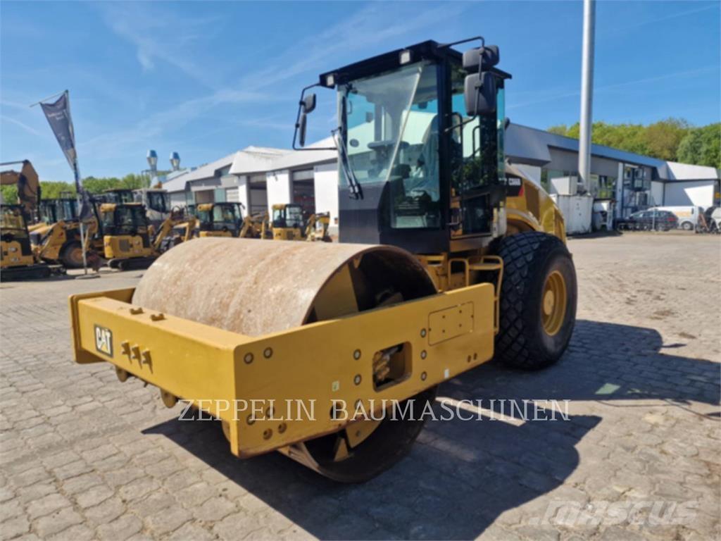 CAT CS66B Erdbauwalzen
