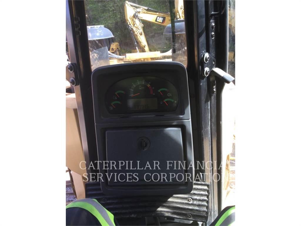CAT D10T Bulldozer