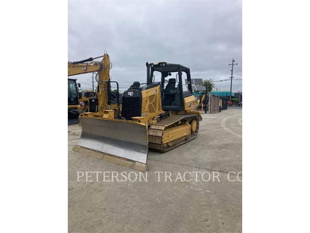 CAT D2 Bulldozer