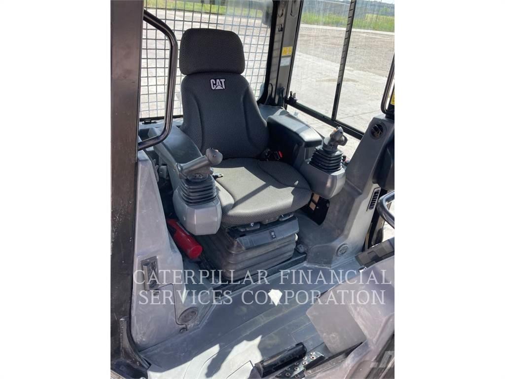 CAT D3-12 Bulldozer