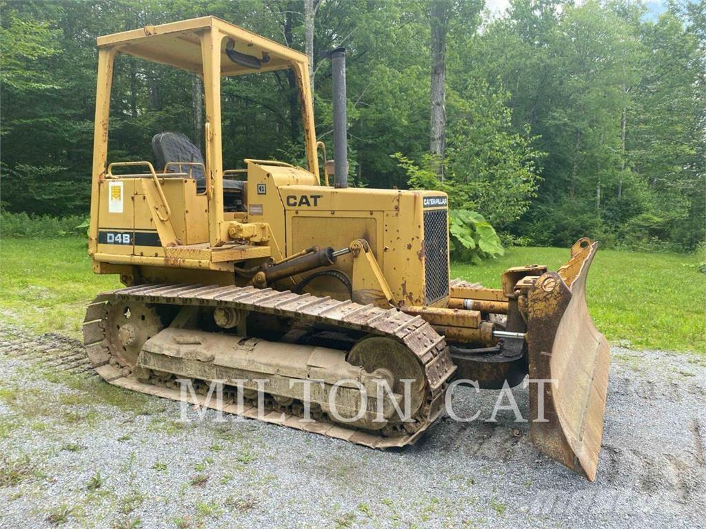 CAT D3B Bulldozer