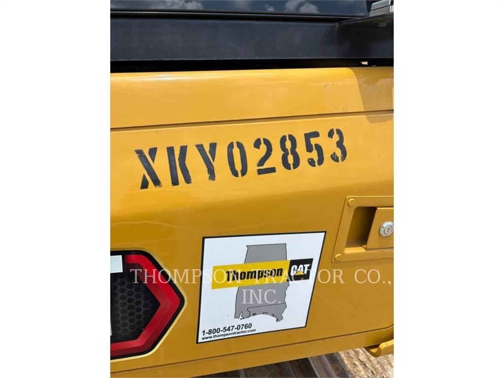 CAT D3LGP Bulldozer