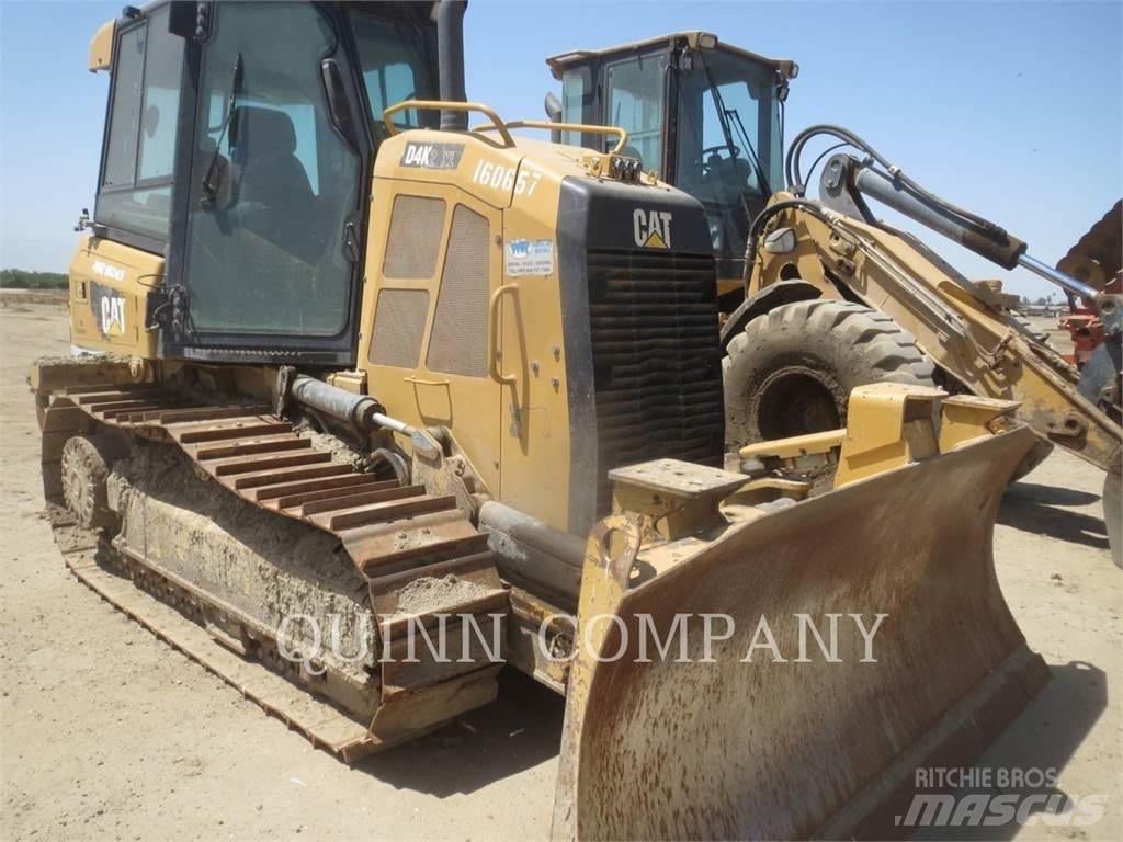 CAT D4K2 Bulldozer