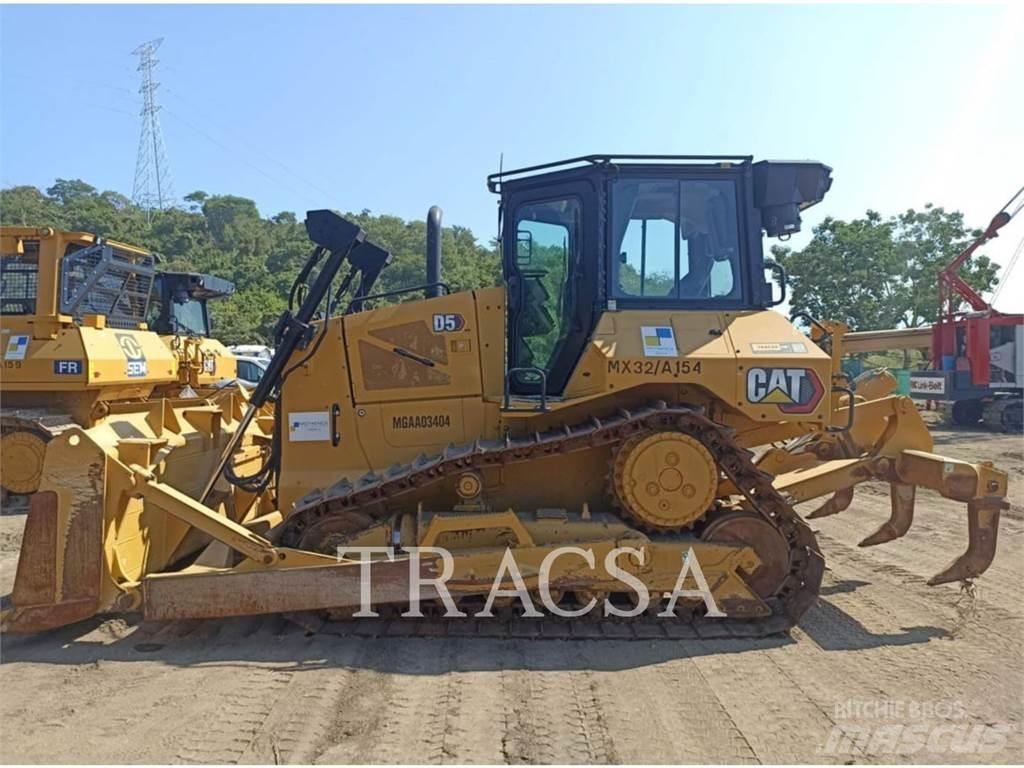 CAT D5 Bulldozer