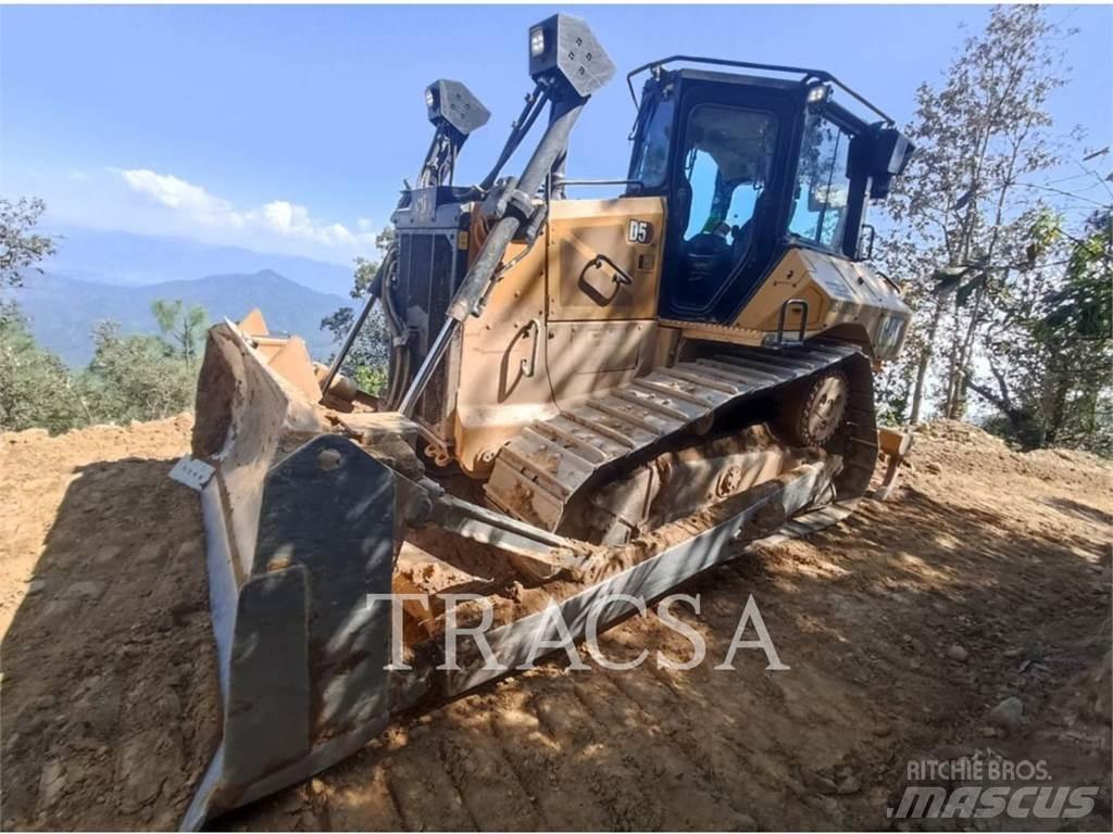 CAT D5 Bulldozer