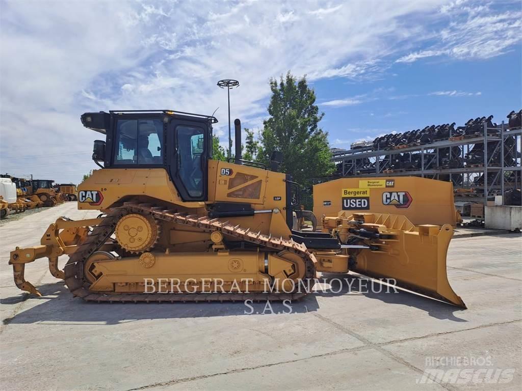 CAT D5 Bulldozer