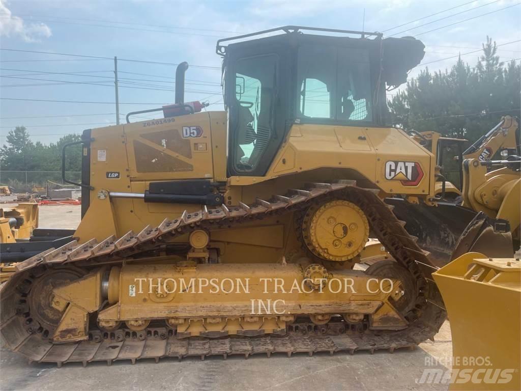 CAT D5 Bulldozer