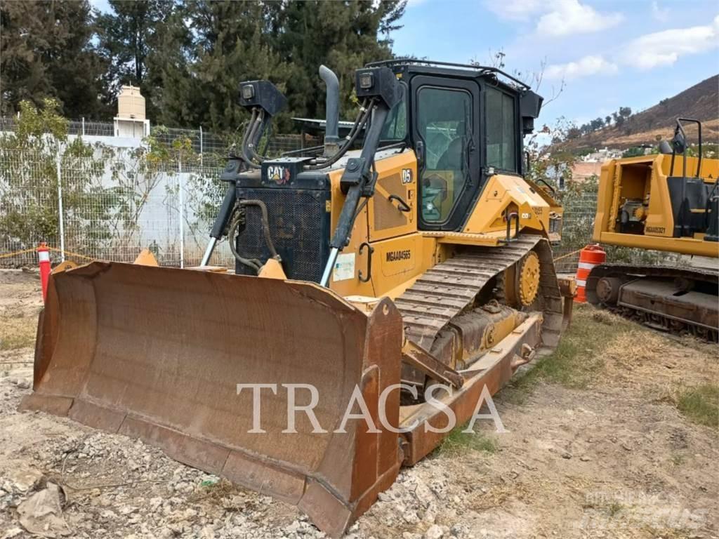 CAT D5-17 Bulldozer