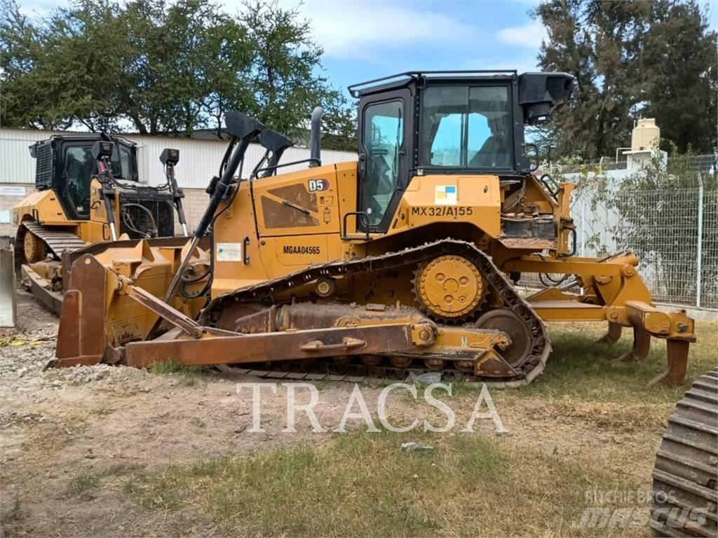 CAT D5-17 Bulldozer