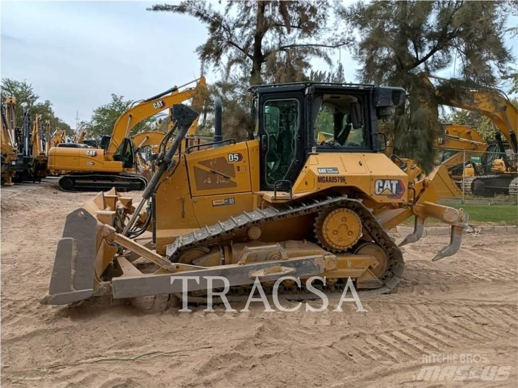 CAT D5-17 Bulldozer