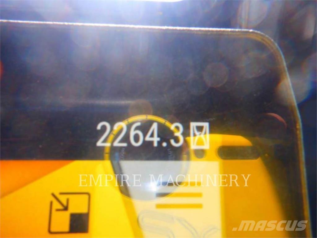 CAT D5-17VPWHA Bulldozer