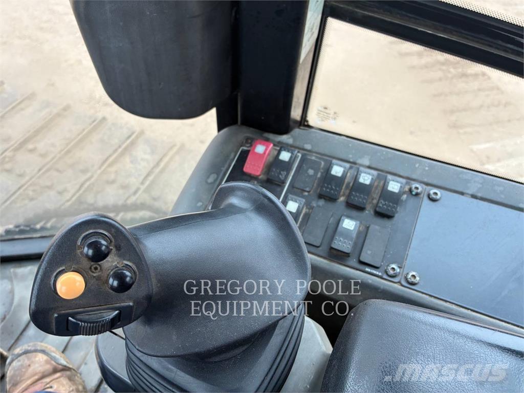 CAT D5K2LGP Bulldozer