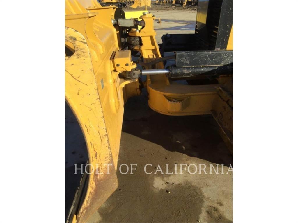 CAT D6K2 Bulldozer