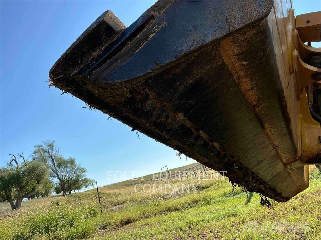 CAT D6K2LGP Bulldozer