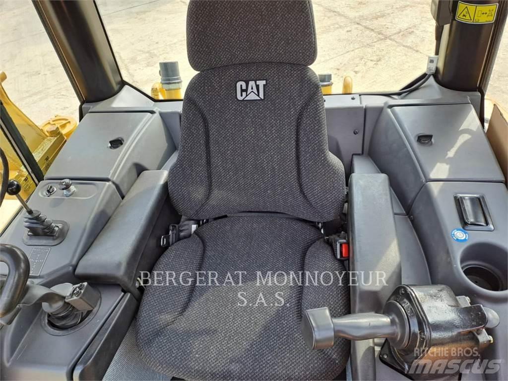 CAT D6NLGP Bulldozer