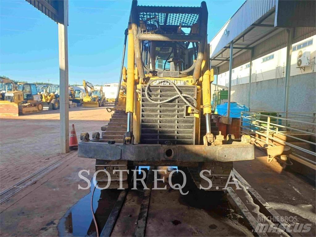 CAT D6T Bulldozer