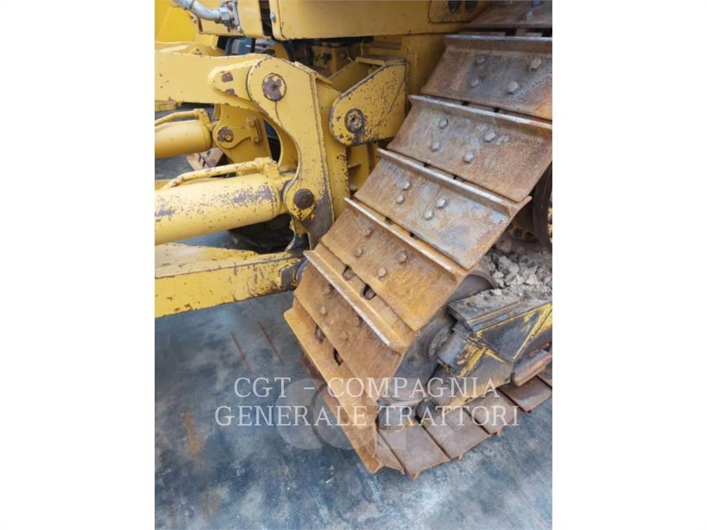 CAT D6T Bulldozer
