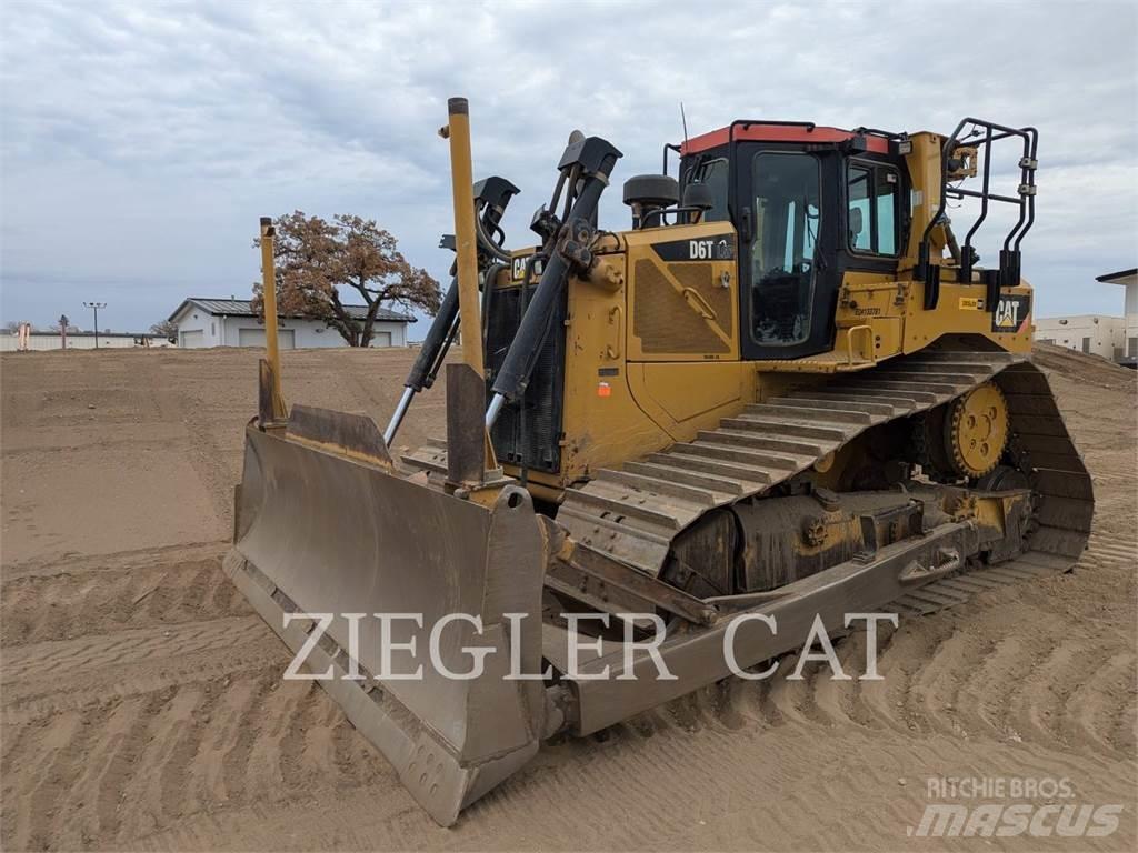 CAT D6T Bulldozer