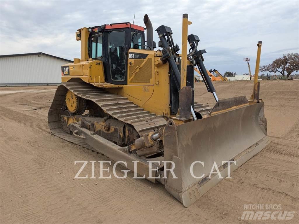 CAT D6T Bulldozer